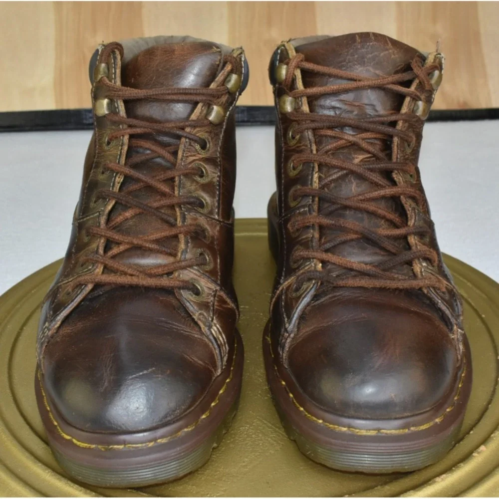 Dr. Martens Alderton Men Boots Size 9 Brown Leather  Work Distressed Chunky Sole